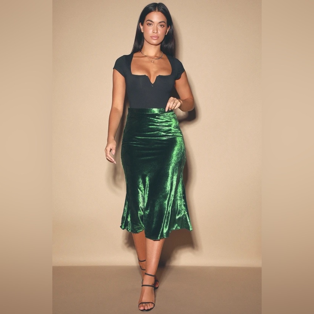 Kourt Kaya Emerald Green Velvet Midi Sparkel shimmer mermaid Christmas skirt